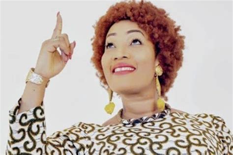 Sly de Sly – Voix féminine audacieuse de la scène afro